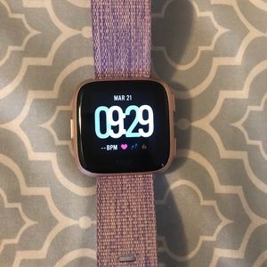 Fitbit Versa Special Edition